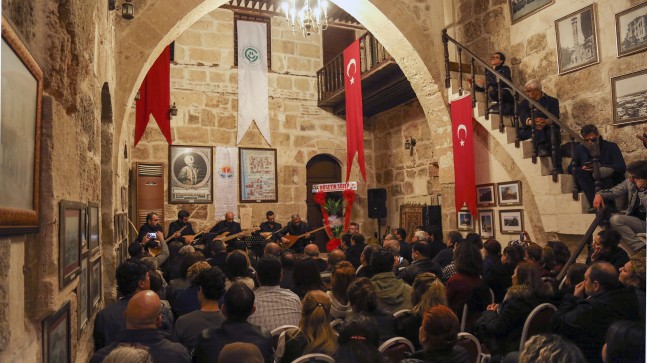 Tarihi Konakta Deyişler ve Semahlar Yankılandı