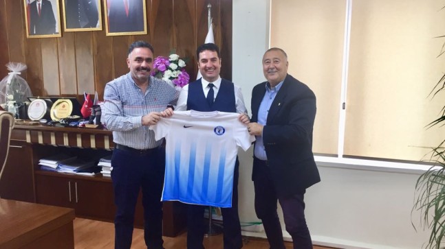 Ataşbak,”Bizler Adana’daki Tüm Amatör ve Profesyonel Kulüplerimize Eşit Mesafedeyiz”