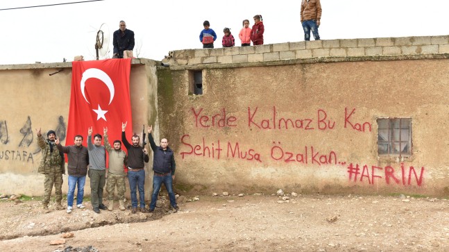 Adana Büyükşehir’den Afrin’de Çarpışan Kahramanlara Su Yardımı