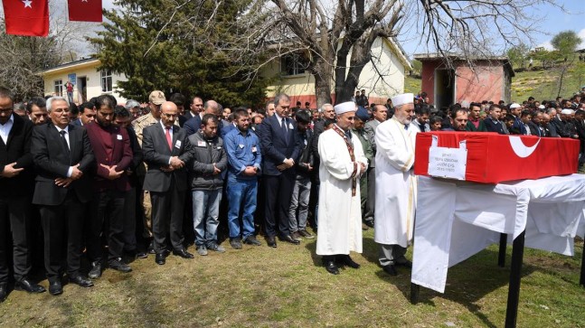 ŞEHİT JANDARMA UZMAN ÇAVUŞ SEFA İZBUDAK, MEMLEKETİ POZANTI’DA SON YOLCULUĞUNA UĞURLANDI