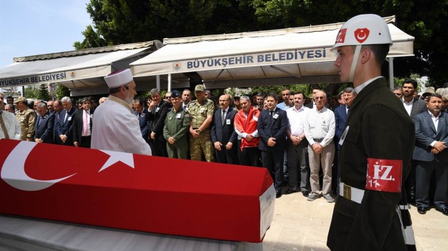 ŞEHİT PİYADE ONBAŞI MEHMET VOLKAN ADANA’DA DÜZENLENEN TÖRENLE SON YOLCULUĞUNA DUALARLA UĞURLANDI