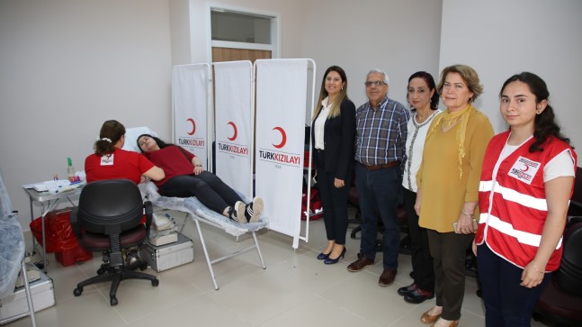 Çukurova Üniversitesi Abdi Sütçü MYO Öğrencileri Kızılay’a Kan Bağışında Bulundu.