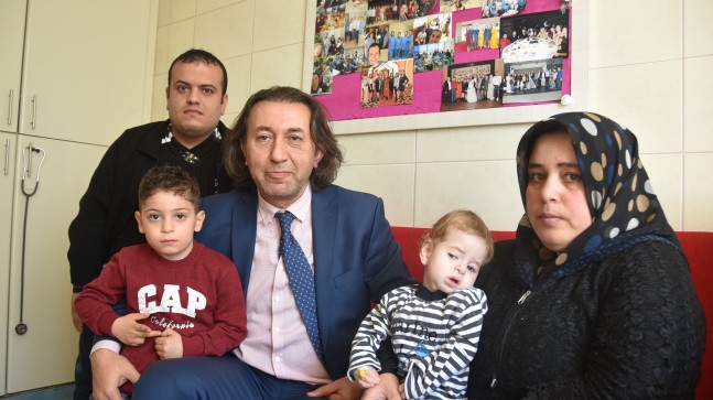 TEK DAMARLI SURİYELİ BEBEK KALBİ İKİYE BÖLÜNEREK YENİDEN HAYATA TUTUNDU