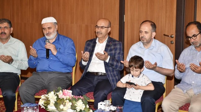 MÜFTÜ GÜLLER TAZİYELERİ KABUL ETTİ