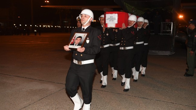 ŞEHİT KARATAŞ’IN NAAŞI ADANA’DA