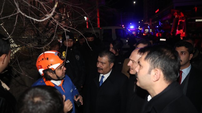 BAŞKAN ERDOĞAN, ÇEVRE,İÇİŞLERİ VE SAĞLIK BAKANLARIMIZI DEPREM BÖLGESİNE GÖNDERDİK