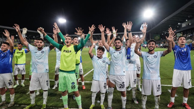 ADANA DEMİRSPOR BERABERE KALDI