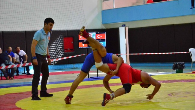 Adana’da Cumhuriyet Kupası Spor Şenlikleri Bayramı etkinlikleri