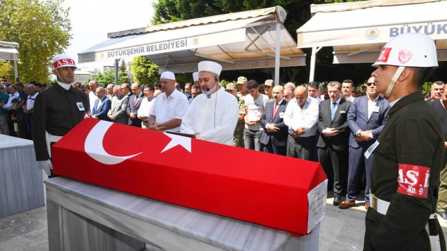 ŞEHİT İNALTEKİN, KABASAKAL MEZARLIĞI ŞEHİTLİĞİ’NDE TOPRAĞA VERİLDİ