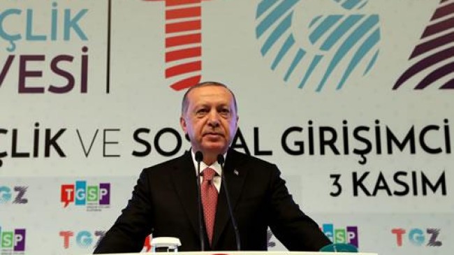 “Gençlerin gerisinde kalan değil, onlara rota çizen bir anlayışla çalışmalarımızı yürütmeliyiz”