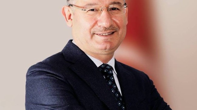 BAŞKAN ADAYI YENİ’YE BIÇAKLI SALDIRI
