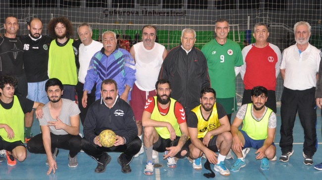 ADANA VETERAN HENTBOLCULAR ESKİŞEHİR’E HAZIR