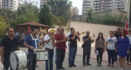 Adana Kız Lisesi Pansiyonunda Kalacak Öğrencilere Bandolu Karşılama