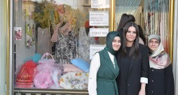 ADANA’LI BAKAN SARIEROĞLU, “ENGELLİ İŞİNİ KURSUN PARA BİZDEN”