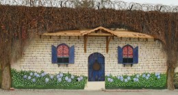 Adana’da Duvarlar Sanatla Renkleniyor