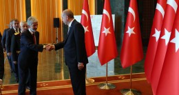 Erdoğan, Cumhurbaşkanlığı Külliyesinde tebrikleri kabul etti