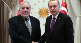 ORTAYLI’DAN KÜLLİYE KÜTÜPHANESİNE BAGIŞ