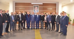 TGF, MEDYANIN SORUNLARINI SİYASİLERİN GÜNDEMİNE TAŞIDI