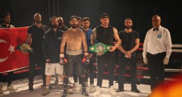 ÖNER KARDEŞLER DÜNYA’YA YUMRUĞUNU VURDU