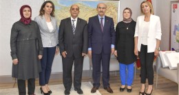 AKYÜREK VE DURU YILIN HEMŞİRESİ SEÇİLDİ