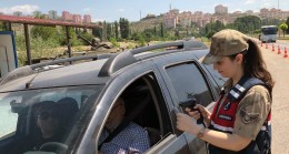 JANDARMA HEM UYARDI, HEMDE YAKALADI