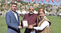 İŞADAMI ŞABAN BURAK’TAN ATA SPORU GÜREŞE  DESTEK