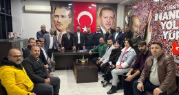 AK PARTİ SEYHAN İLÇE BİNASINDA  GECE NÖBETİ BAŞLADI