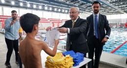 VALİ KÖŞGER: “ÇOCUKLARIMIZIN HAYATA EŞİT BAŞLAMASI İÇİN TÜM İMKANLARIMIZI SEFERBER EDİYORUZ