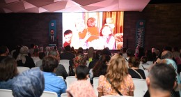 SARIÇAM’DA YEŞİLÇAM AKŞAMLARI YOĞUN İLGİ GÖRÜYOR