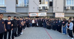 GAZATECİ ÖZKE GENÇ İLETİŞİMCİLERLE DENEYİMLERİNİ PAYLAŞTI