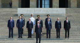 CUMHURBAŞKANI  ERDOĞAN ,YAŞ ÜYELERİYLE BİRLİKTE ANITKABİR’DE