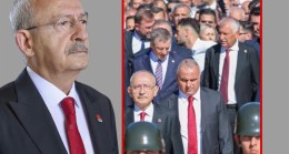 ADANA  CHP  HEYETİ ANITKABİRDE