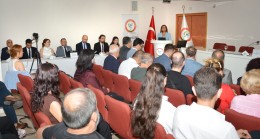 ECZ. ELEKARIŞMAZ, “FAKÜLTE KONTENJANLARI AZALTILMALI”