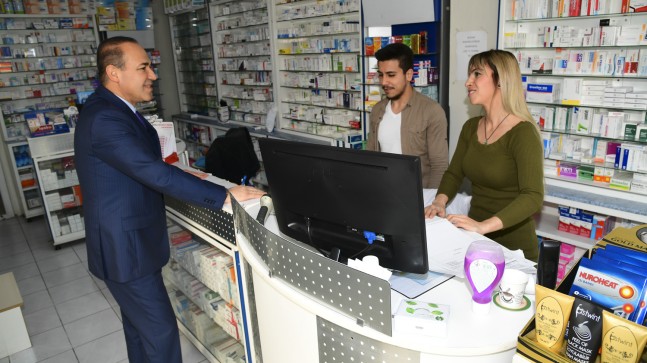 Başkan Sözlü Haftanın İlk Mesaisine Esnaflarla Başladı