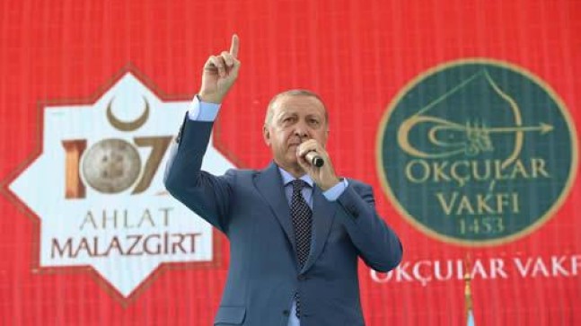 “Malazgirt ruhunu yaşatmayı başaramazsak, geçmişimizle birlikte geleceğimizi de kaybederiz”