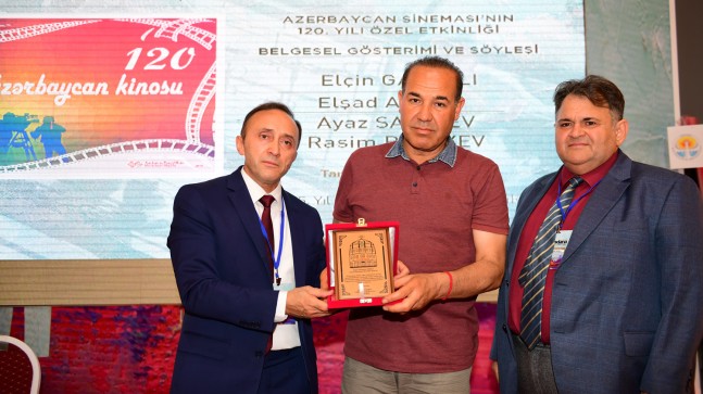 “ANADAN DOĞMA KARDEŞİZ, TEK MİLLETİZ”