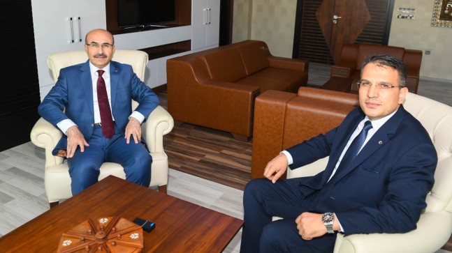 VALİ’DEN ,BAŞSAVCIYA ‘HAYIRLI OLSUN’ ZİYARETİ