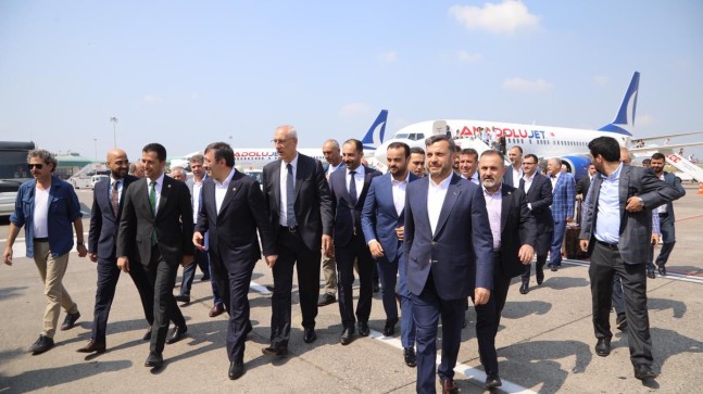 AK PARTİ GENEL BAŞKAN YARDIMCISI YILMAZ ADANA’DA