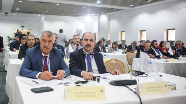 KARALAR,”DÜNYA BELEDİYELER BİRLİĞİ BAŞKANLIĞINA SEÇİLDİ