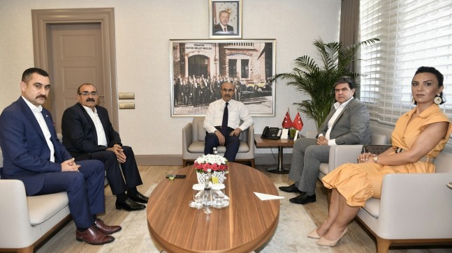 BAŞKAN AVCI , “TERÖRİSTLERİ BANKAMATİKÇİ YAPAN BELEDİYELERİ GÖRDÜK”