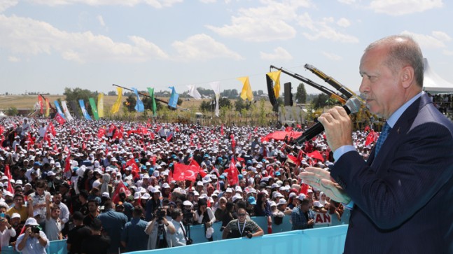 ERDOĞAN, “SURİYE SINIRLARIMIZI TERÖRİSTLERDEN TEMİZLEME KONUSUNDA KARARLIYIZ”