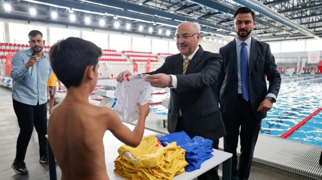 VALİ KÖŞGER: “ÇOCUKLARIMIZIN HAYATA EŞİT BAŞLAMASI İÇİN TÜM İMKANLARIMIZI SEFERBER EDİYORUZ