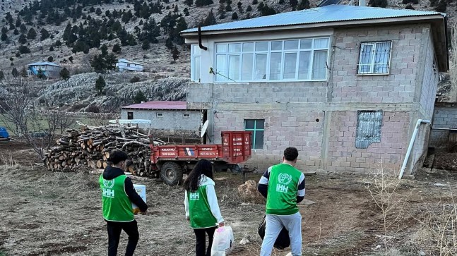 MAHMUT ERASLAN: “YARDIMLAR HIZ KESMEDEN DEVAM EDECEK”