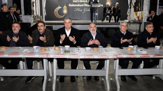 SAĞLAM AİLESİNDEN  ADANA’DA 3 BİN  KİŞİLİK İFTAR