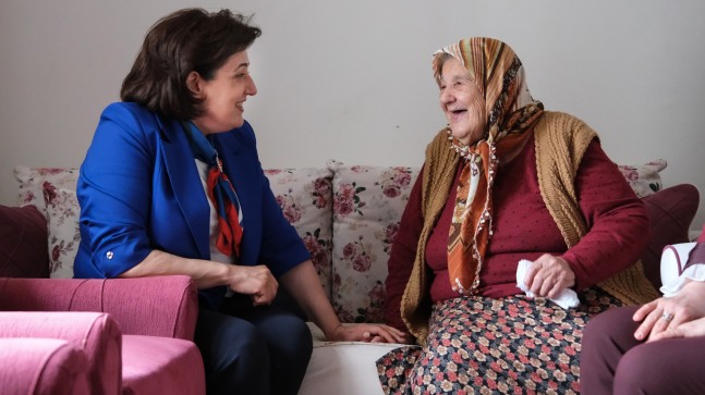 HANIMEFENDİ’DEN ŞEHİT ANNELERİNE ANNELER GÜNÜ ÖNCESİNDE ZİYARET