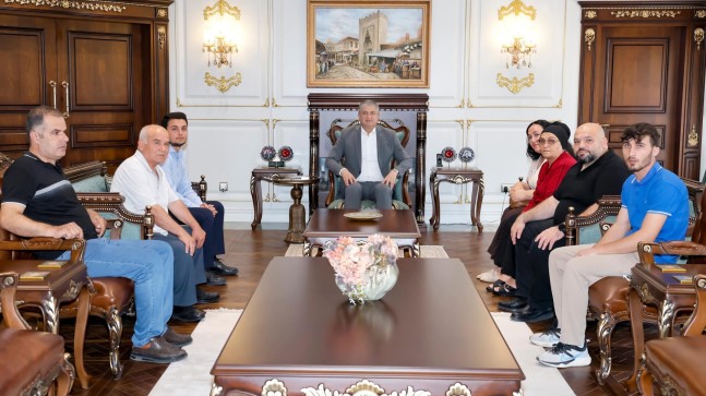 VALİ YAVUZ ŞEHİTLERİMİZİN AİLELERİ VE GAZİLERİMİZE SAĞLIK VE HUZUR DİLİYORUM
