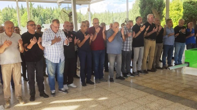 SEVENLERİ YALNIZ BIRAKMADI