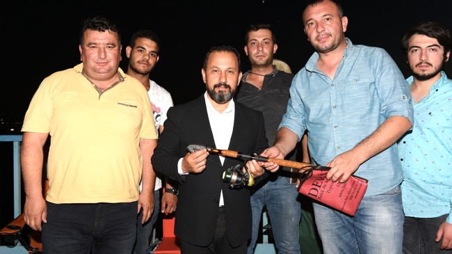 BAŞKAN VE YARDIMCISI NE İŞLE MEŞGUL..?