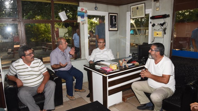 Demirtaş, Muhtarlar ve Vatandaşlar ile Bir Araya Gelip, Taksici Esnafı Ziyaret Etti