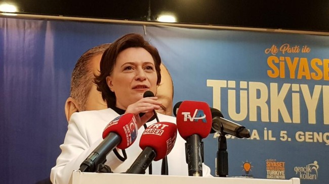 SARI,”BASIN,KAMU ADINA YAPILAN MESLEKTİR”